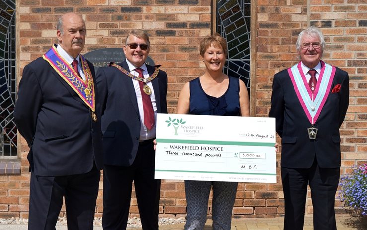 Big hearted Freemasons give hospice a £3,000 boost